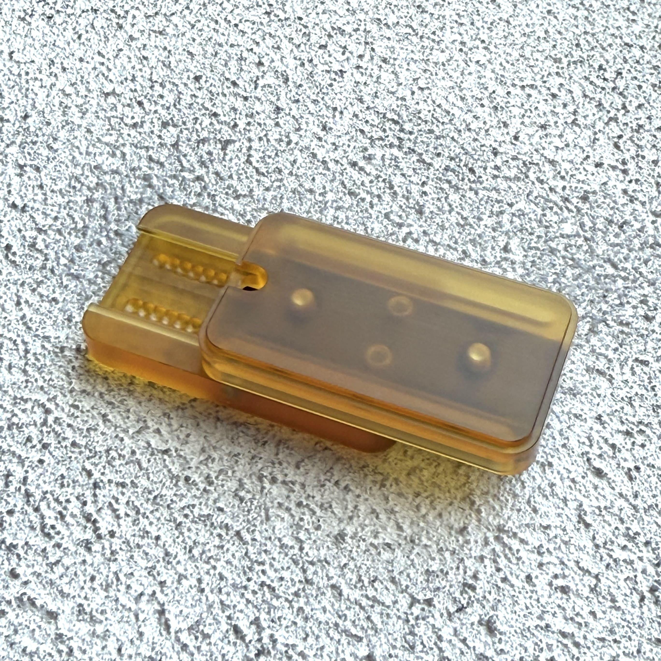 Fidget Toy Ultem Push