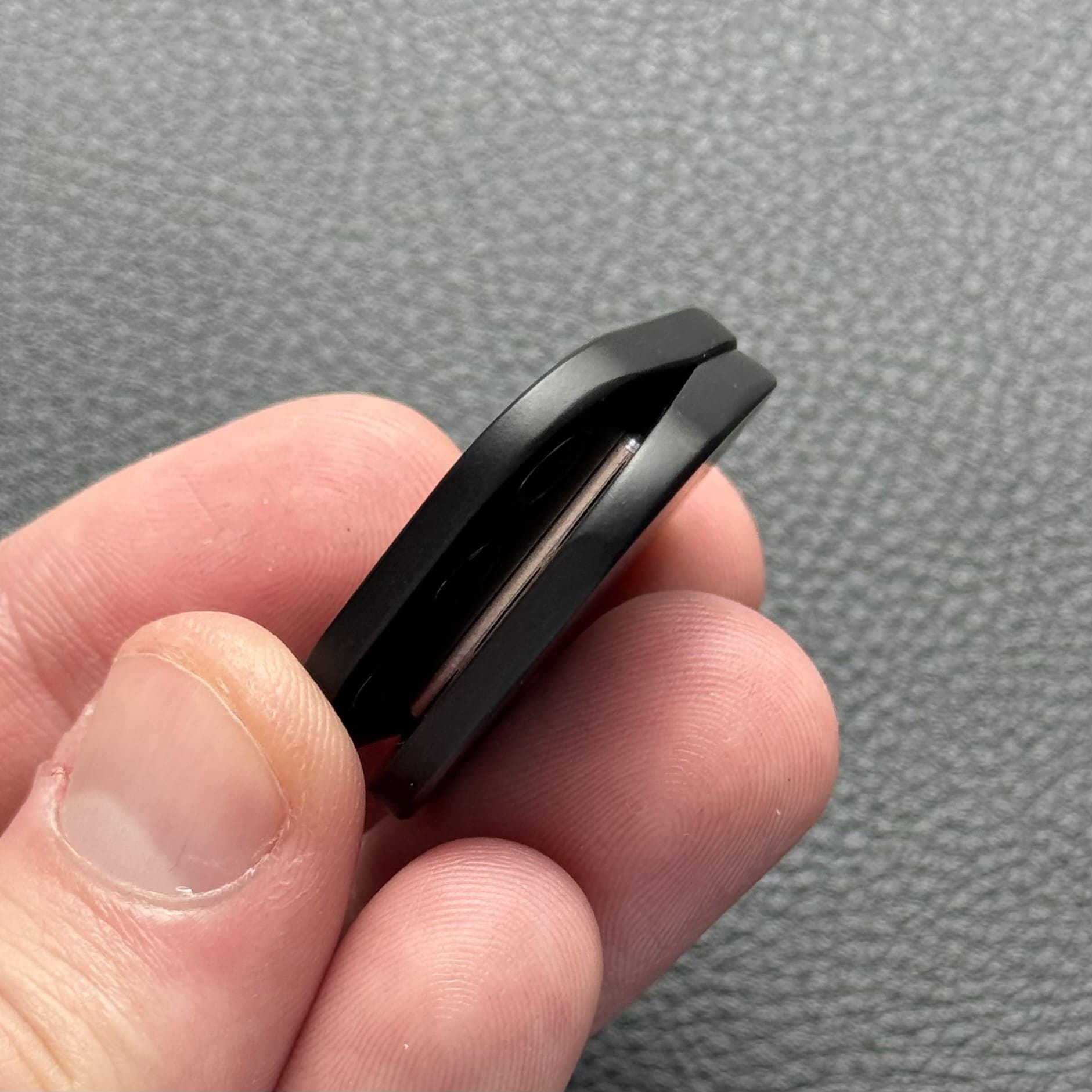 Black Fidget Toggle Clicker