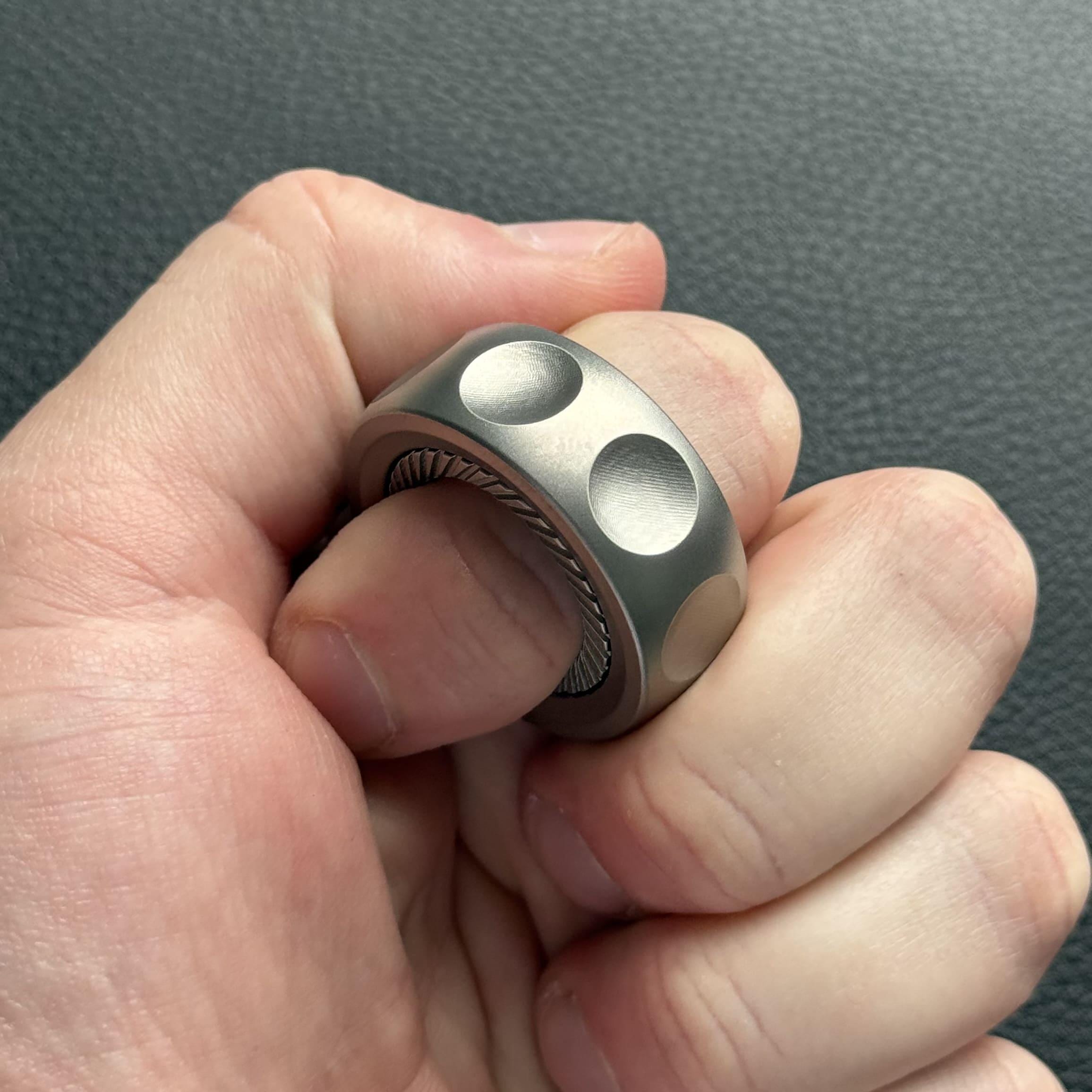 Fidget Ring Spinner Quite